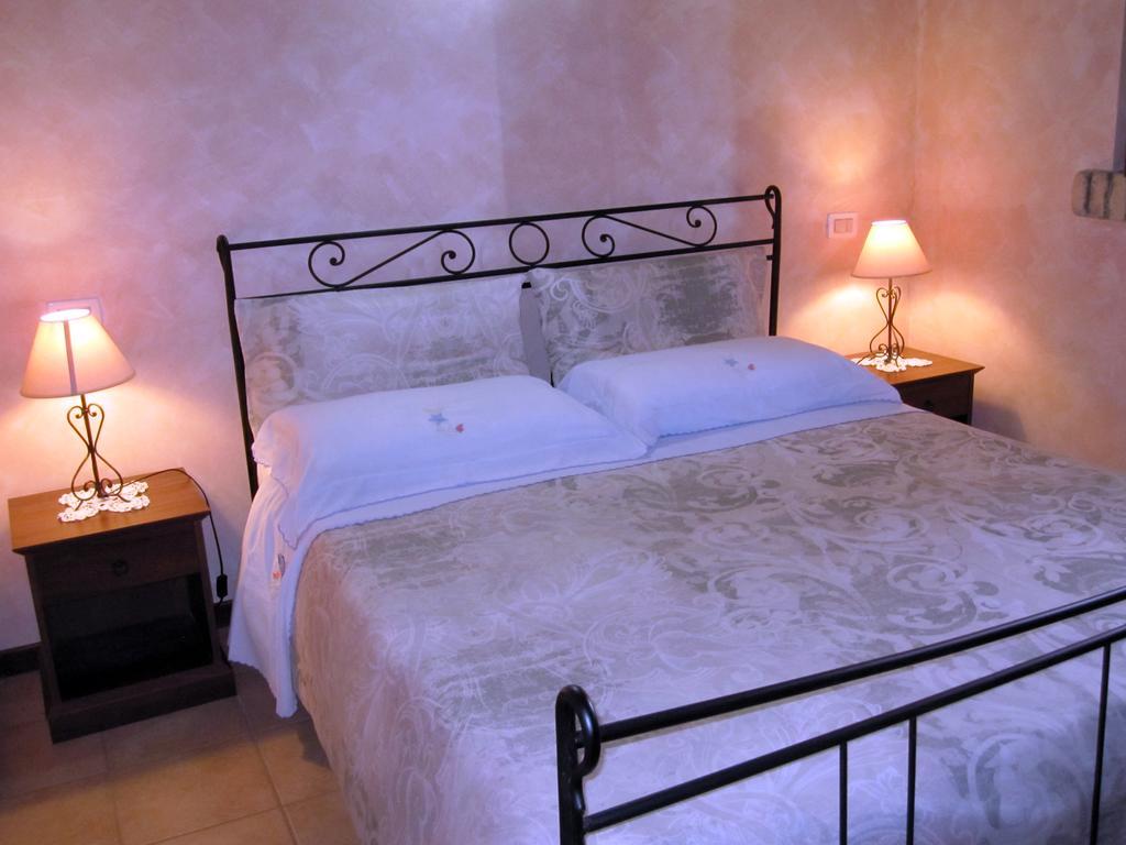 Agriturismo Tenuta Santa Maria Notaresco Exteriör bild